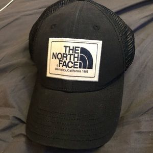Black Northface Hat